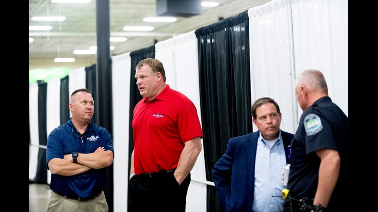 wwe wrestler kane wins mayor"s race in tennessee