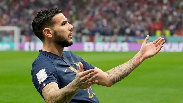 France beat Morocco 2-0, advance to World Cup final