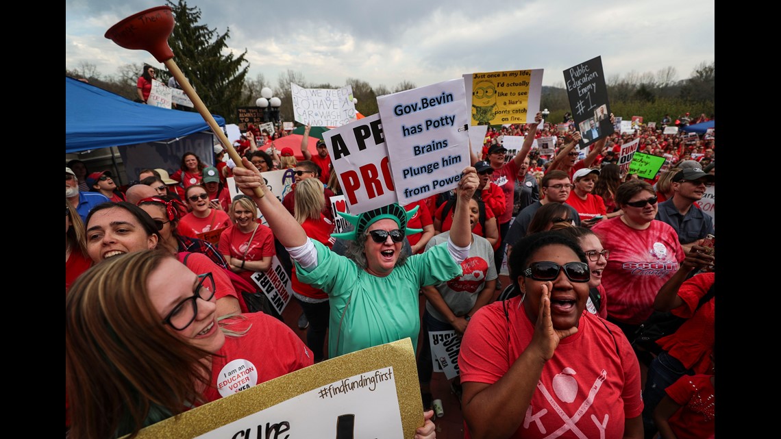 teachers descend on frankfort by the thousands