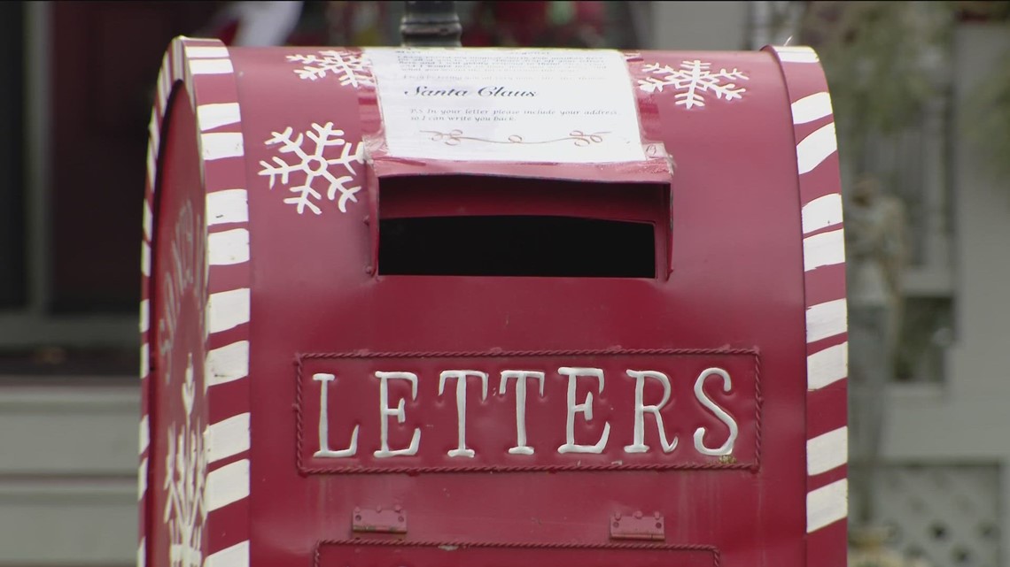 Hudson couple receives, responds to letters on behalf of Santa - Vimarsana News