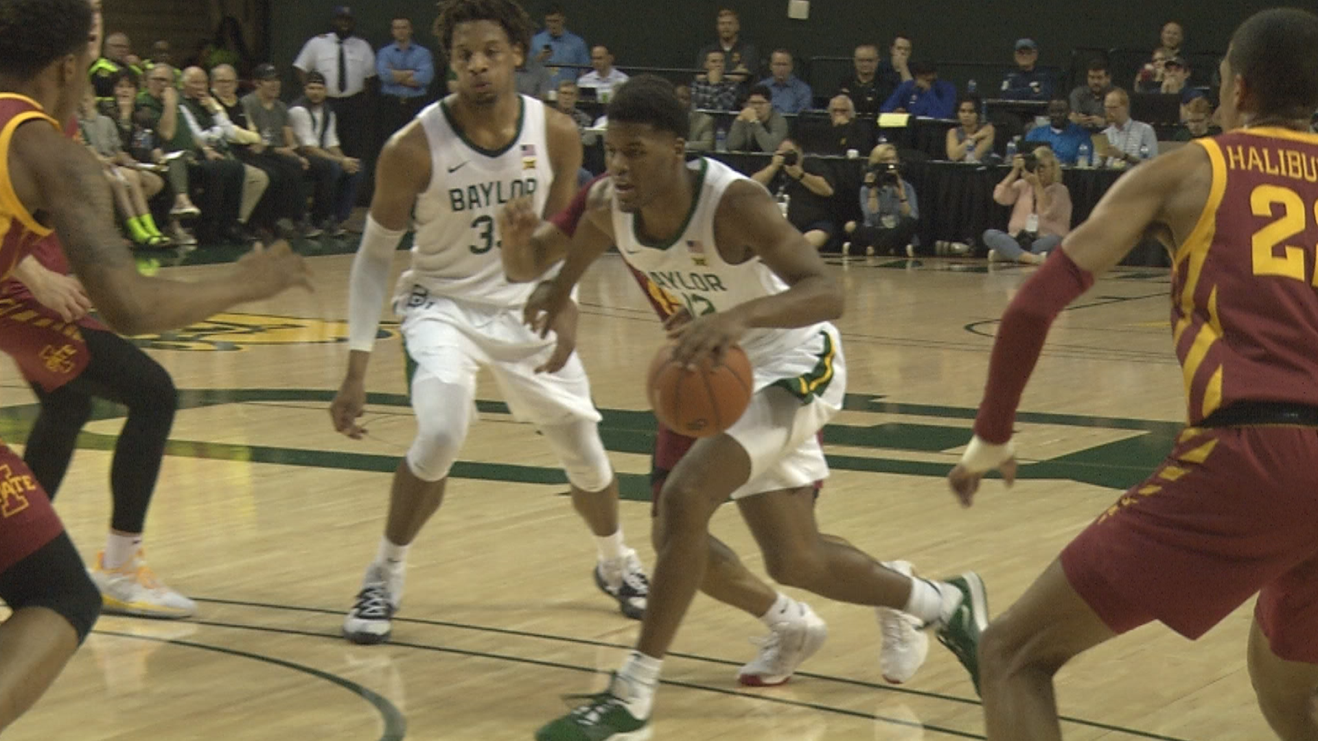 Baylor played their first game as a number one team at home, taking on Oklahoma.