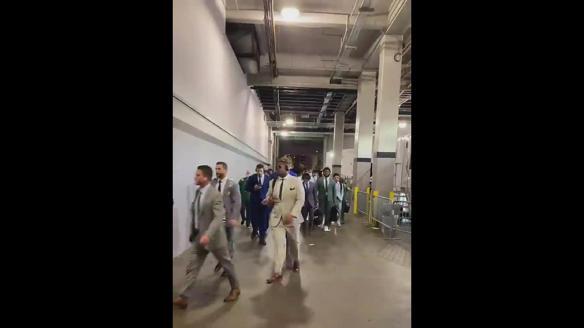 Baylor Bears arrive to Superdome for the Sugar Bowl. 

Credit: Matt Lively