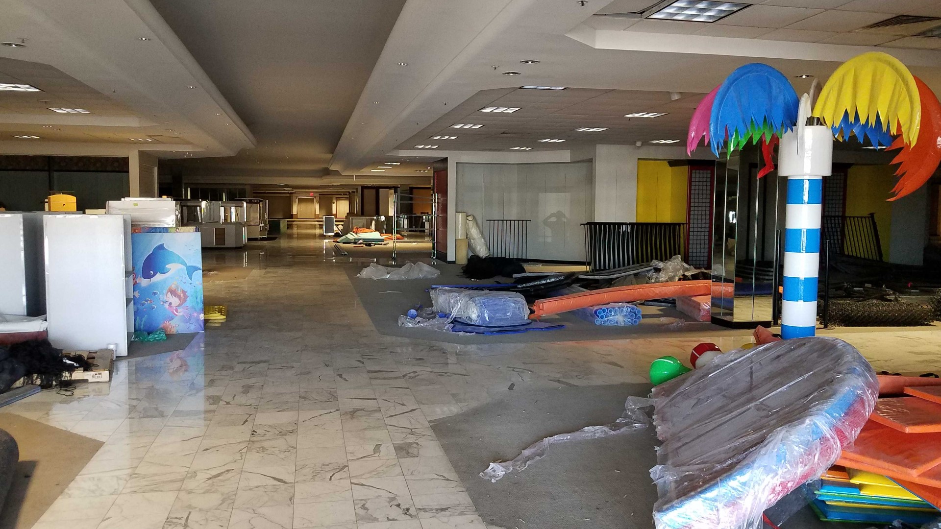 A walk-through of the old Dillard's in the Temple Mall showed not much work had been done to create an aquarium.