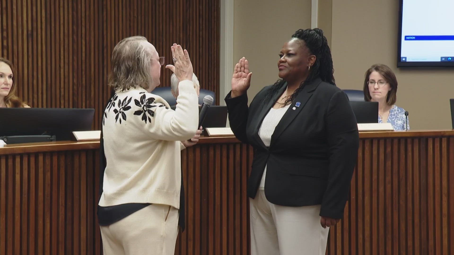 Three councilmembers swore in on Wednesday.