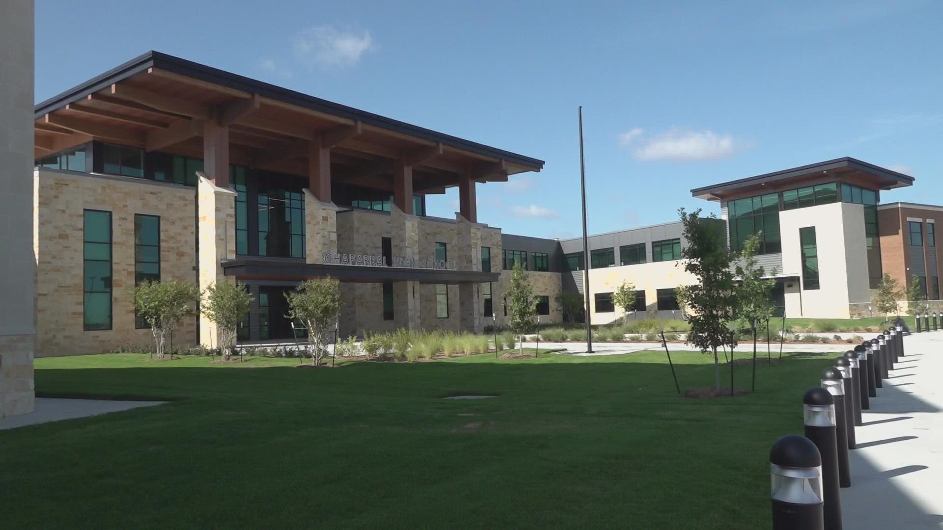 6News reporter Meredith Haas previews what the community can expect to see in Killeen ISD's sixth and newest high school before the campus open house on Thursday