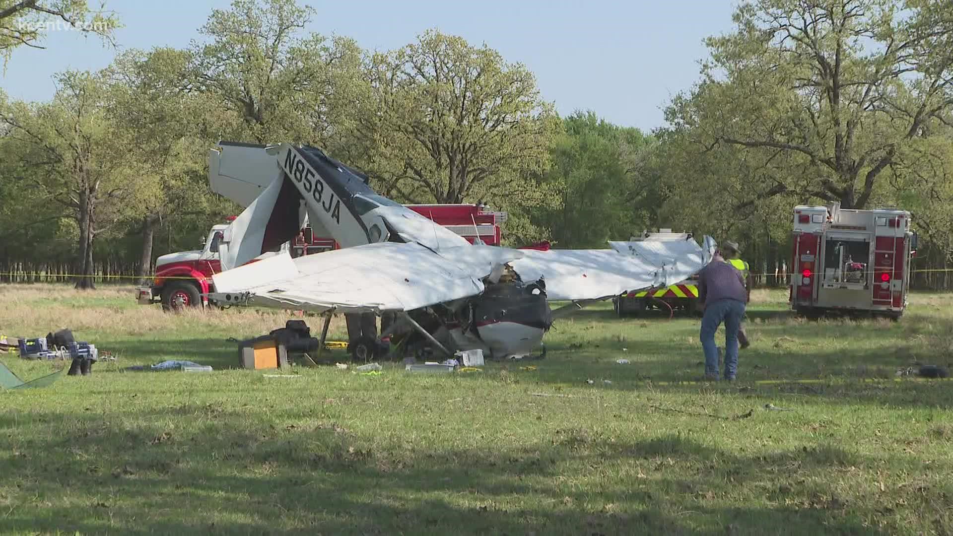 According to the Federal Aviation Administration, a single-engine Cessna T206H crashed around 12:40 p.m. east of the Marlin Airport, 500 block FM 147.
