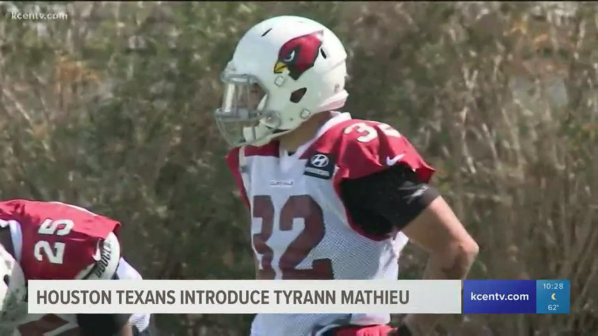 The Houston Texans introduced their newest safety, Tyrann Mathieu who signed a one-year deal with the team.