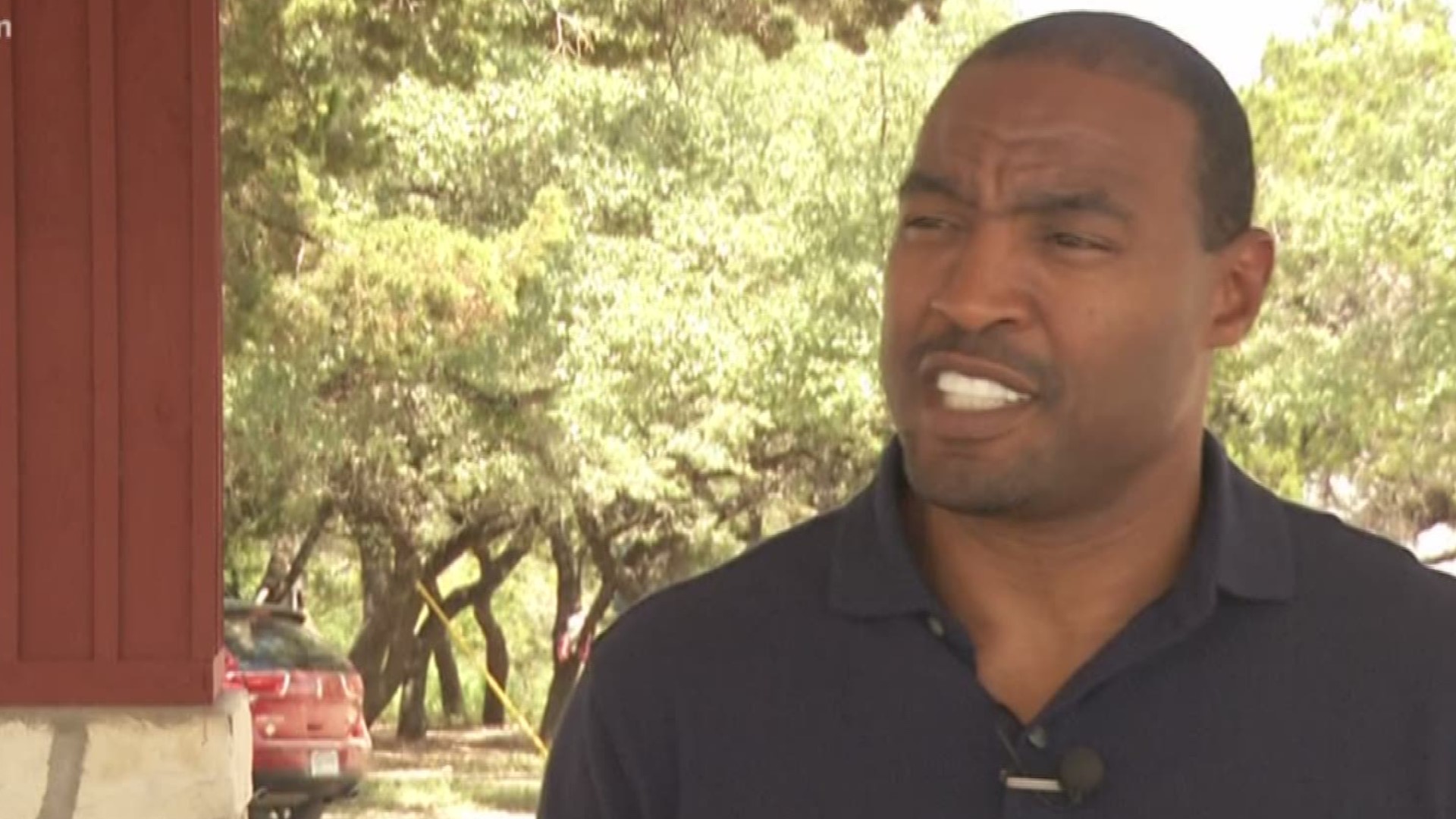 Darren Woodson was recently named the spokesman for a group that helps guide kids to college.