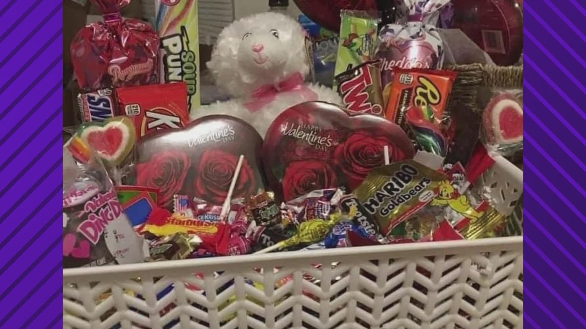 A 17-year-old girl from Temple says she is donating Valentine's Day gifts to teachers and parents in the area.