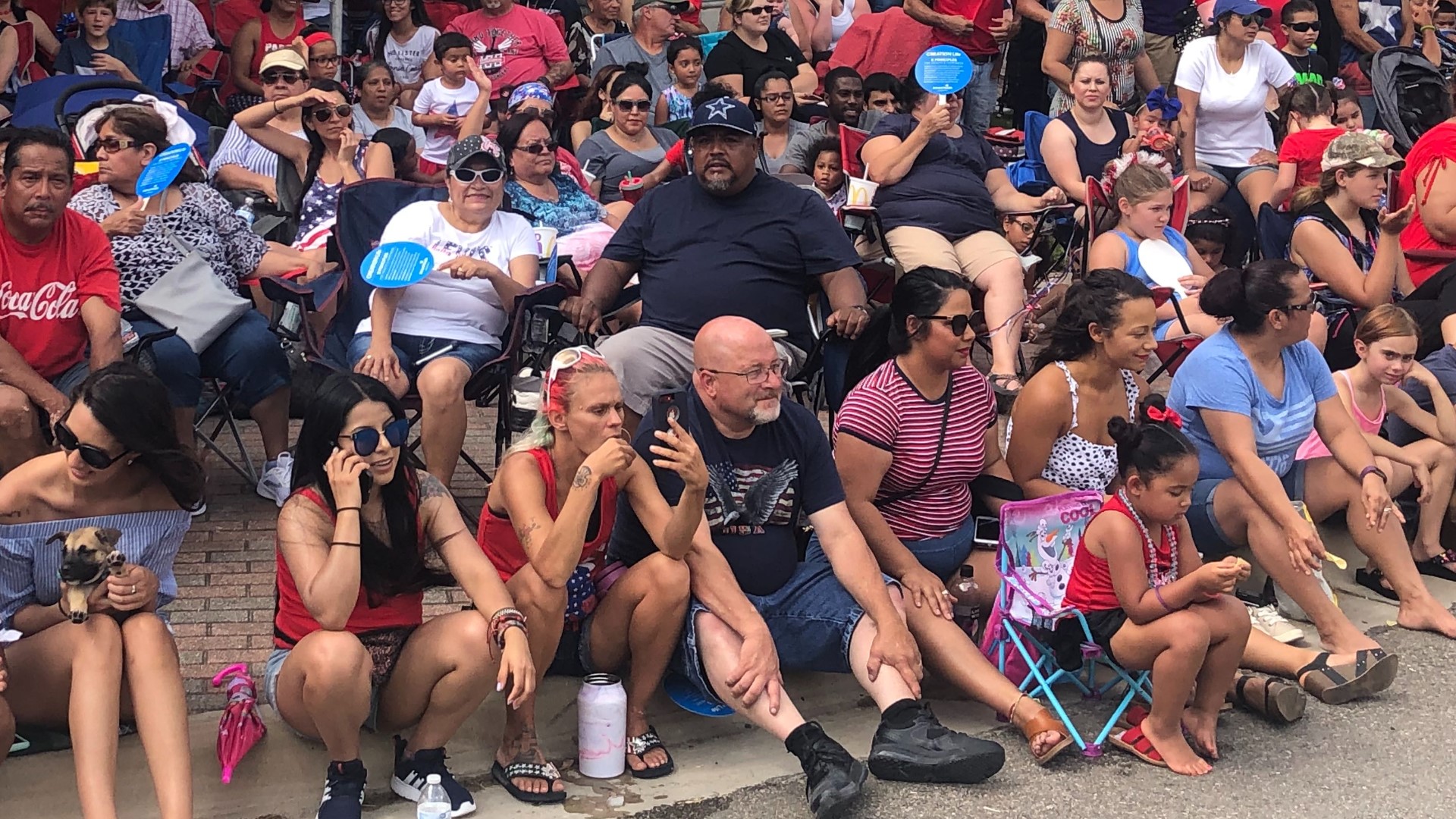 Thousands turn out for the Belton July 4th parade