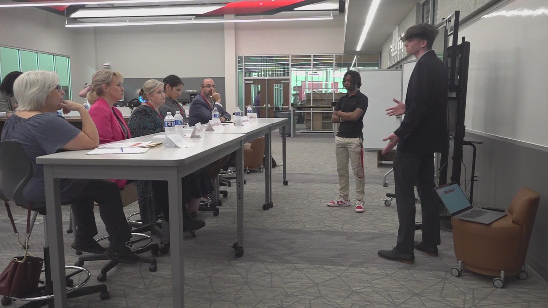 Roderick Sneed Belton teens pitch to local