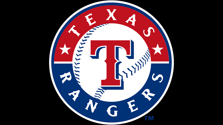 Rangers pick up one-year option on RHP Jose Leclerc
