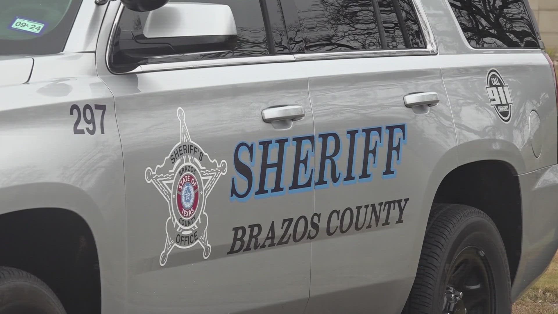 Bryan PD officials and the Brazos County Sheriff's Office wants residents to be safe and smart due to an increase in vehicle burglaries in neighborhoods.