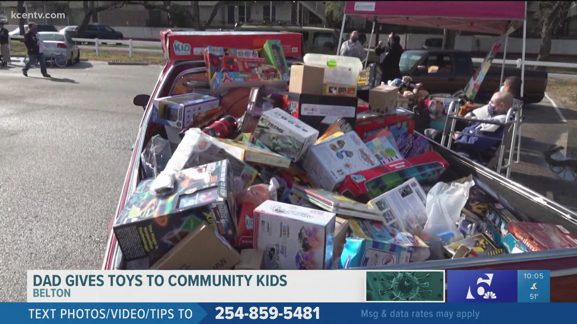 Marty Mendoza gave back to local community members Saturday by giving out some toys to local kids.