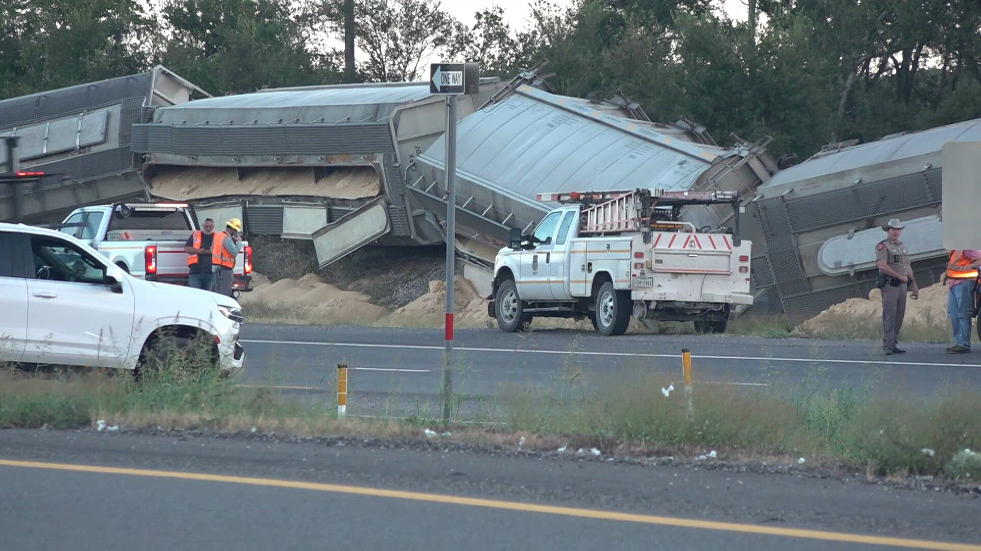 R Train Train derailment causes road closure in Falls County | kcentv.com