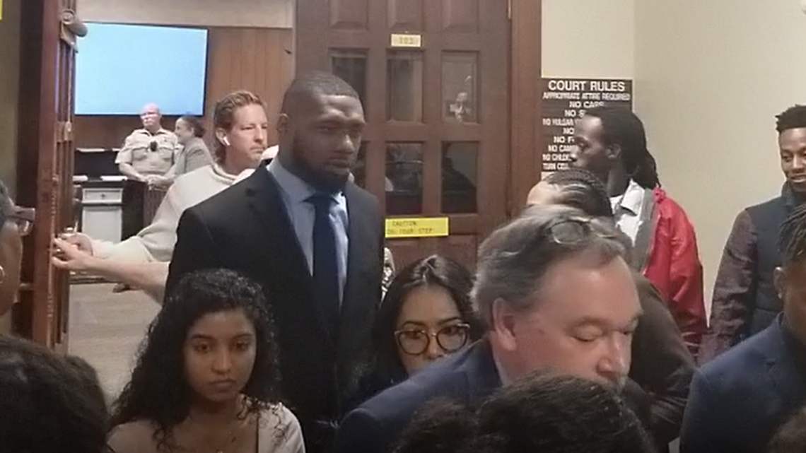 Ex Baylor Football Player Shawn Oakman Found Not Guilty Of Sexual Assault 