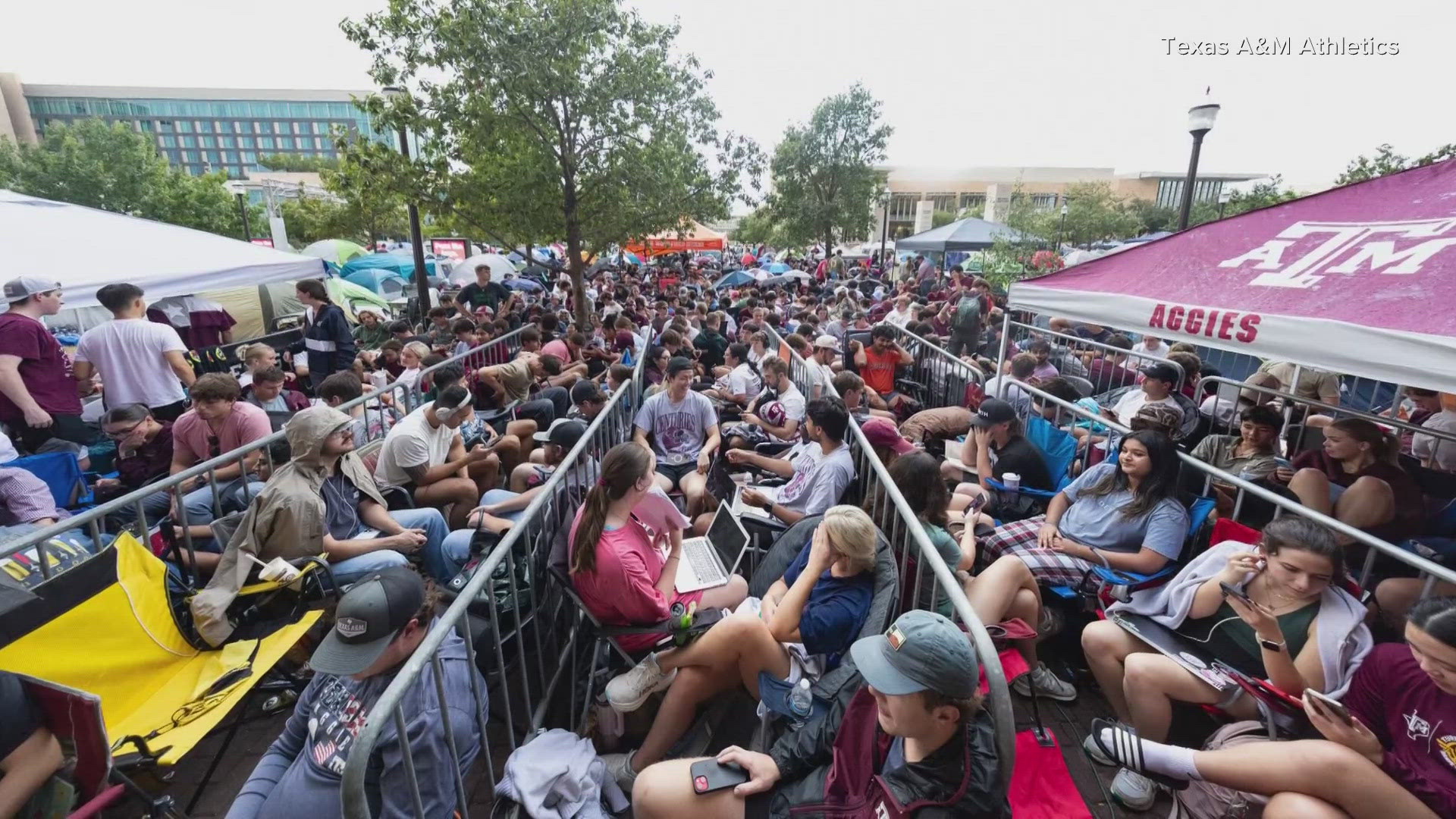 Aggie students form a long line to get their hands on tickets for Texas A&M vs. UT on Nov. 30.