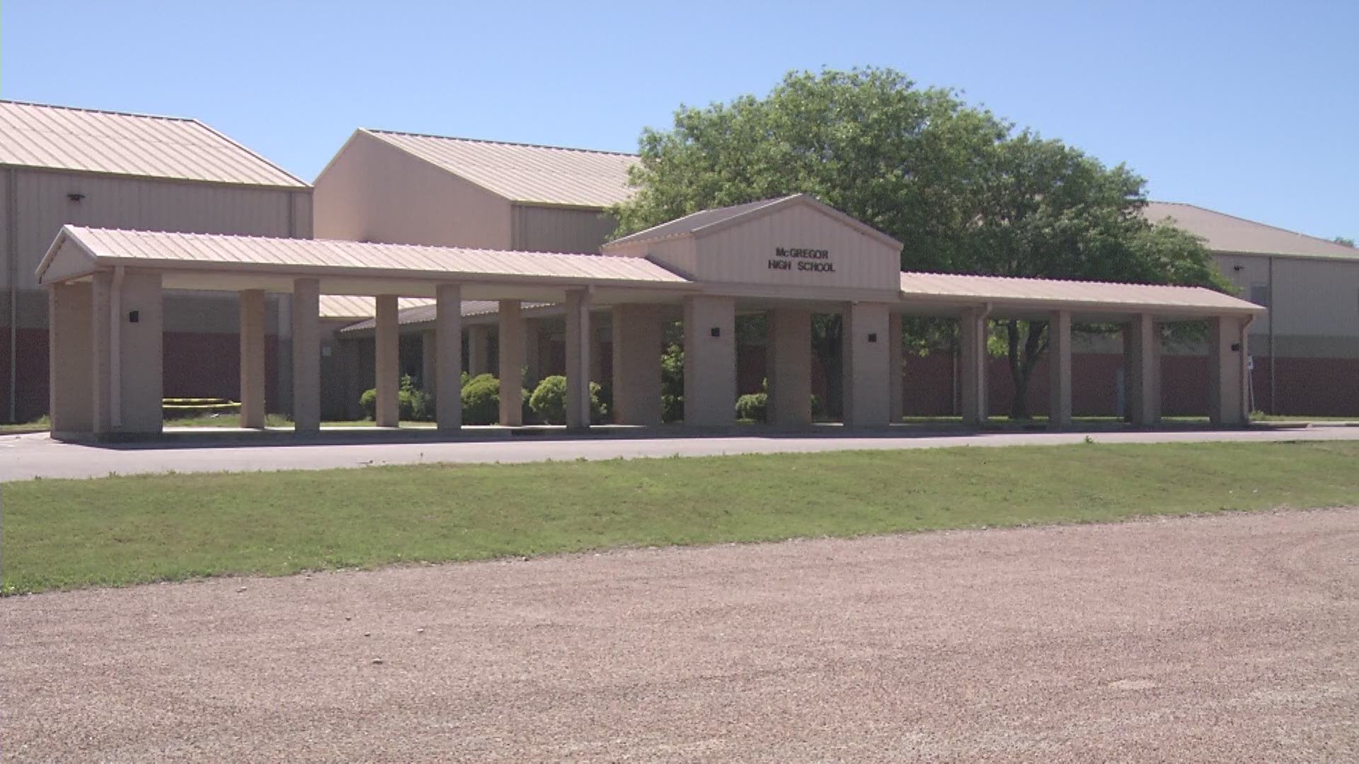 A beloved teacher in McGregor for almost 30 years, the community mourns the loss of Jerry Lynch.