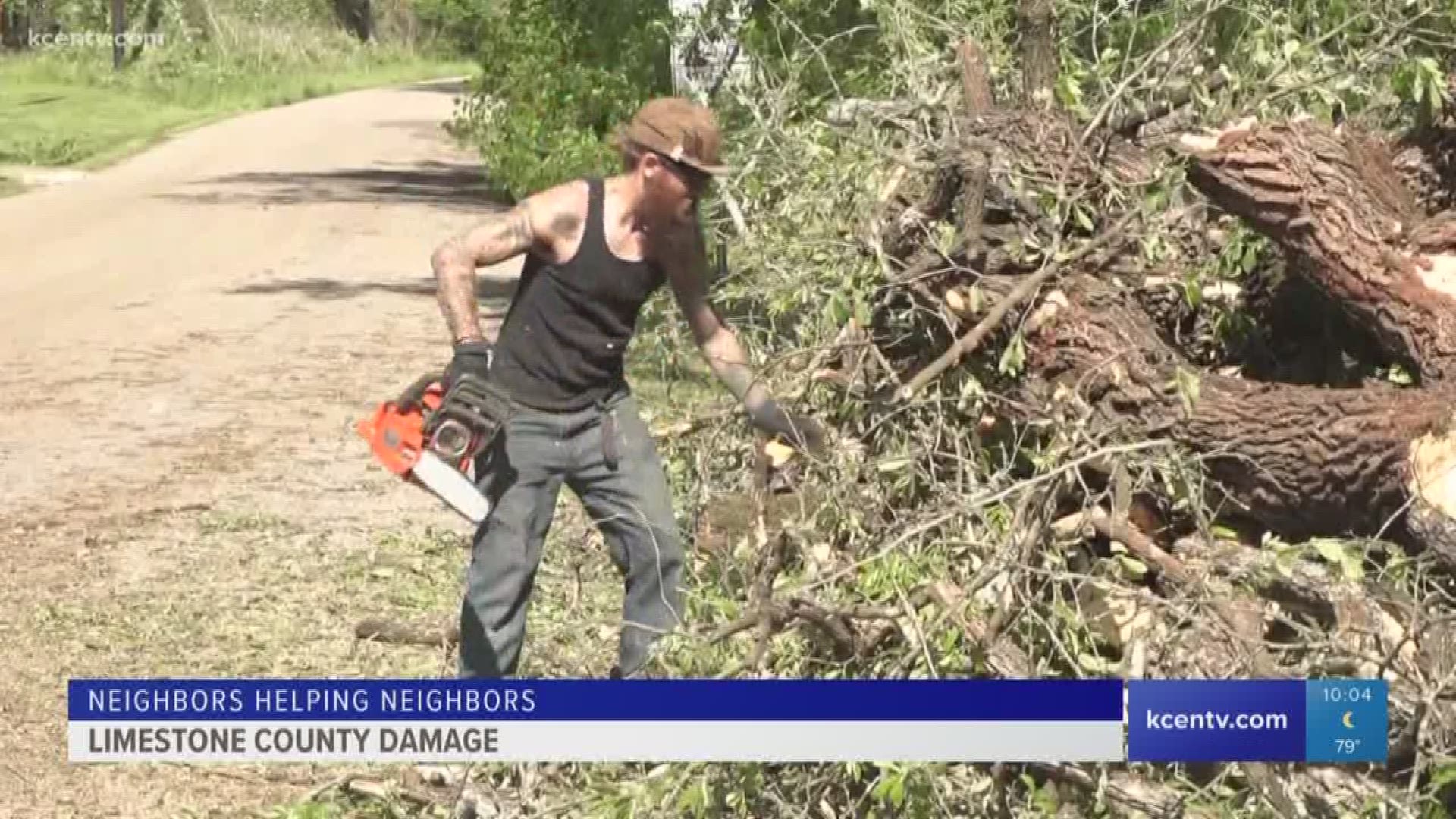 Joey Platt didn't know how he was going to get a fallen 50 foot tree off of his driveway. Fortunately, a good Samaritan stepped in.