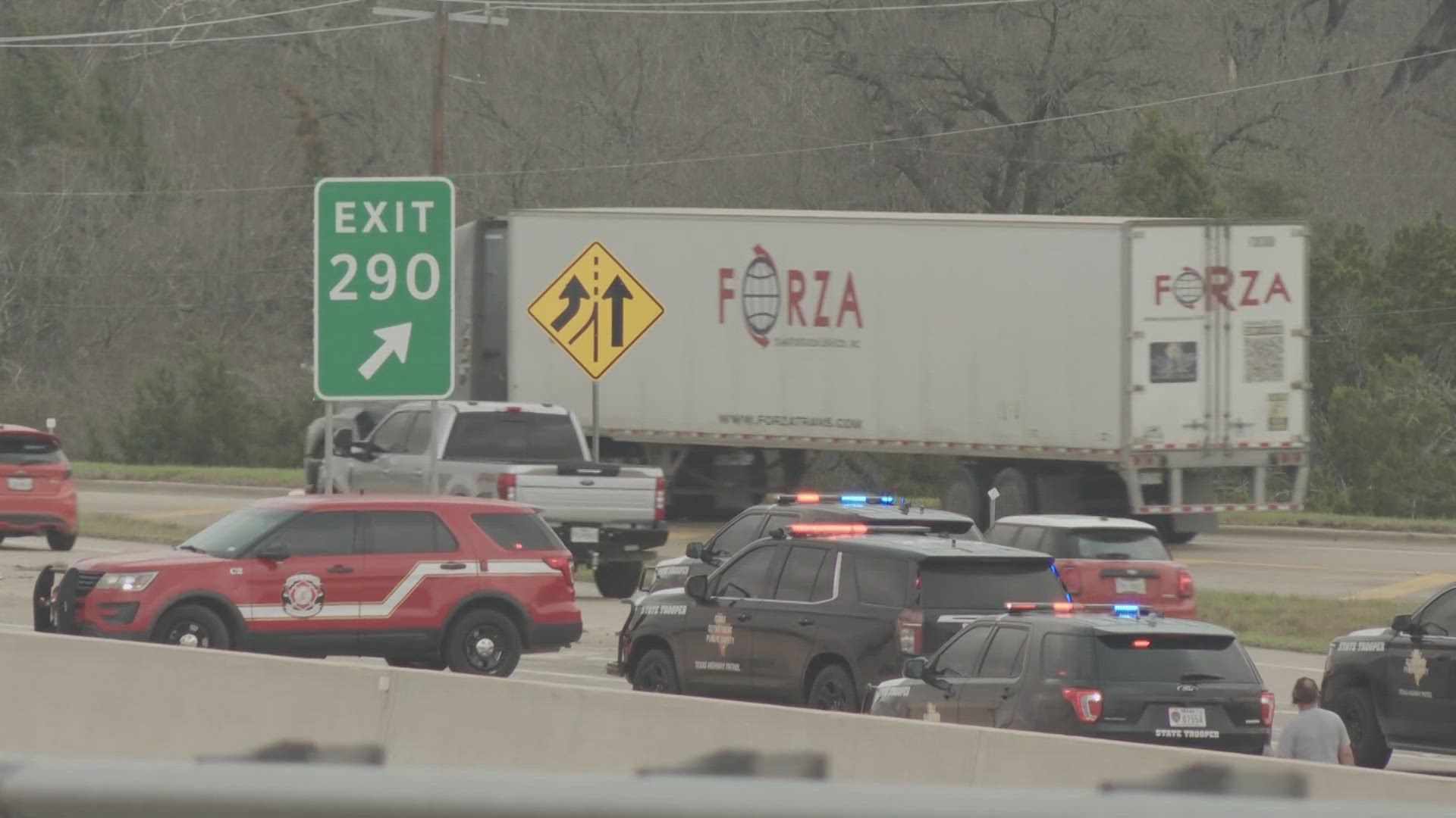 Northbound lanes reopen after overturned gravel truck snarled I-35 ...