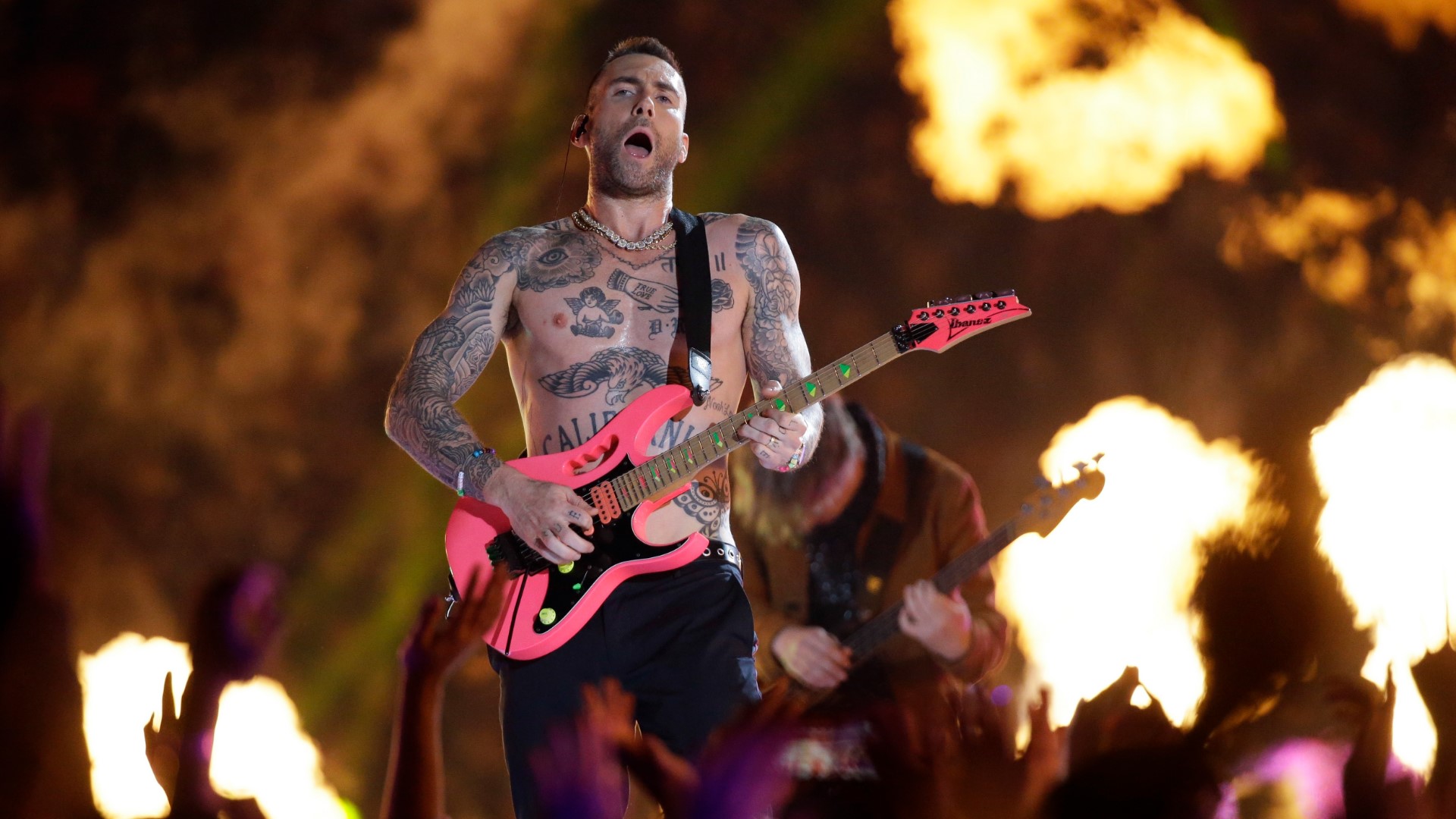 In the day after Super Bowl LIII, social media continues to talk about Maroon 5's halftime show, Gladys Knight's rendition of the National Anthem, and Tom Brady's daughter Vivian.