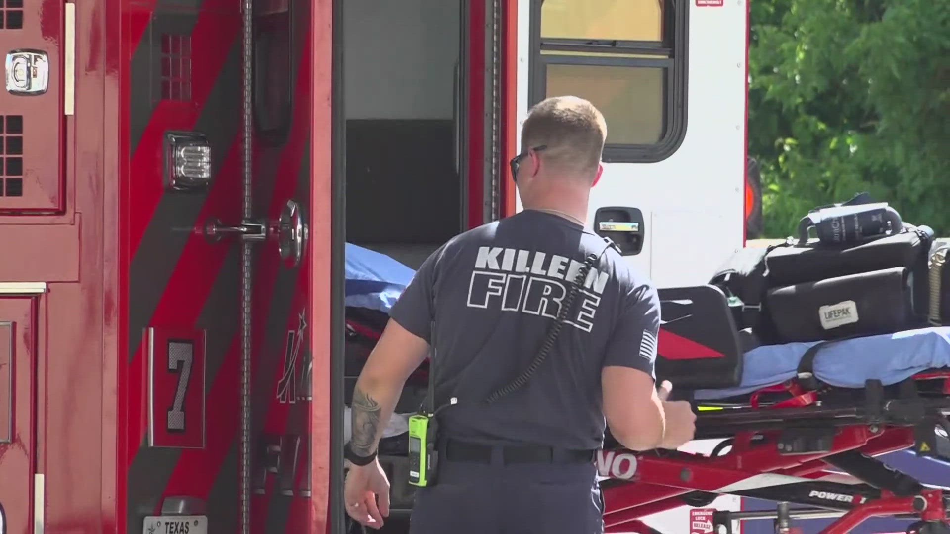 Triple-digit temperatures have arrived in Central Texas, and Killeen paramedics are breaking down how Central Texans can stay safe in the heat.