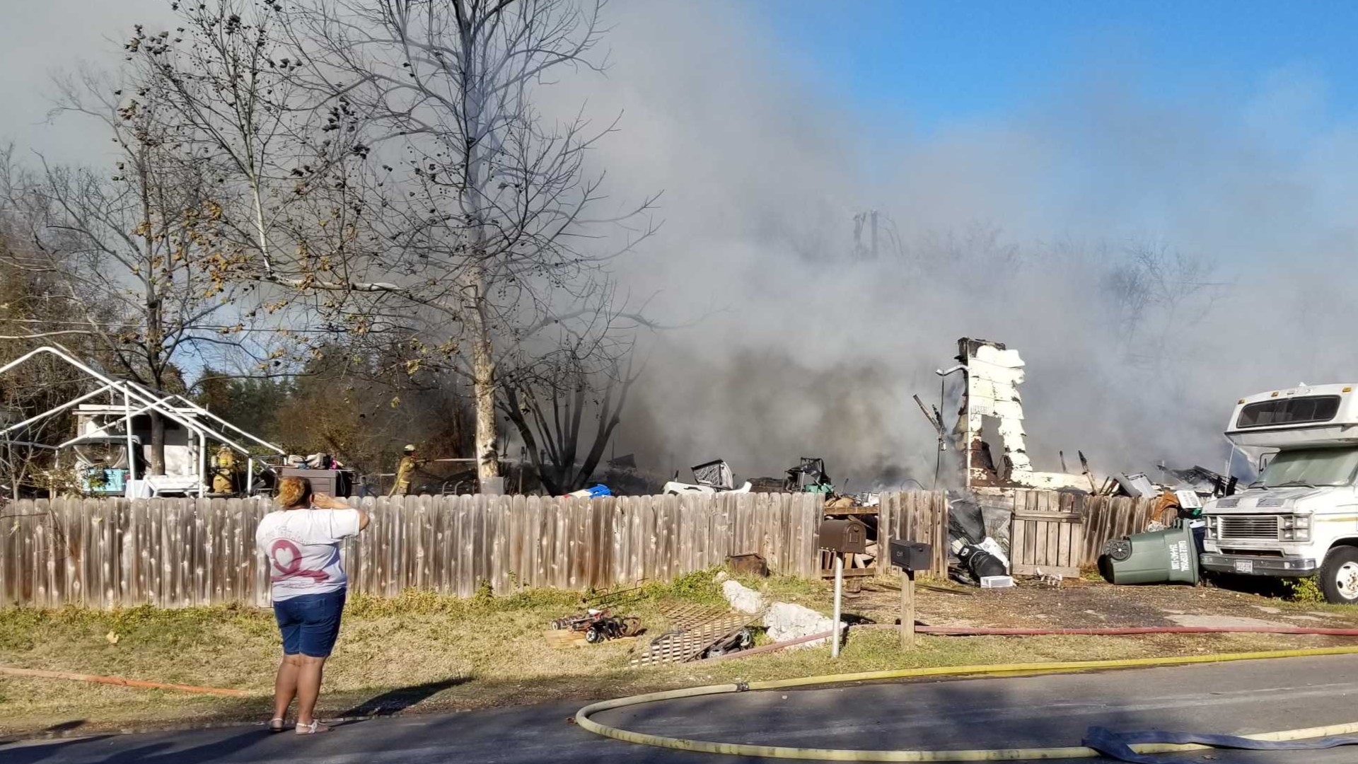 A Killeen business is stepping up to help after three houses caught fire in Belton Saturday.