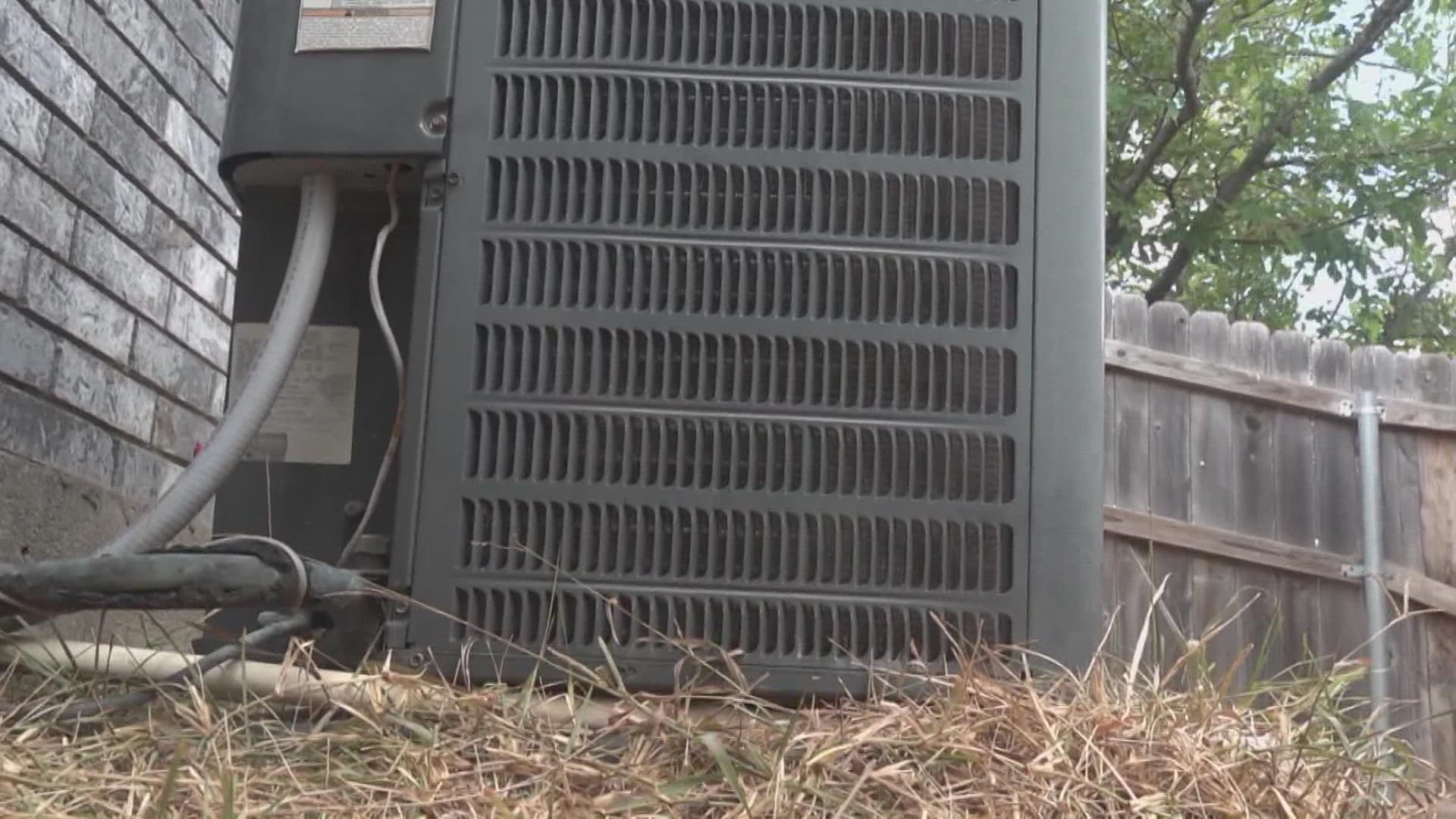 Catrina Jackson's A/C went out July 14. She called her home warranty company, but a month later, no repair in sight. So, she called 6 Fix for help.