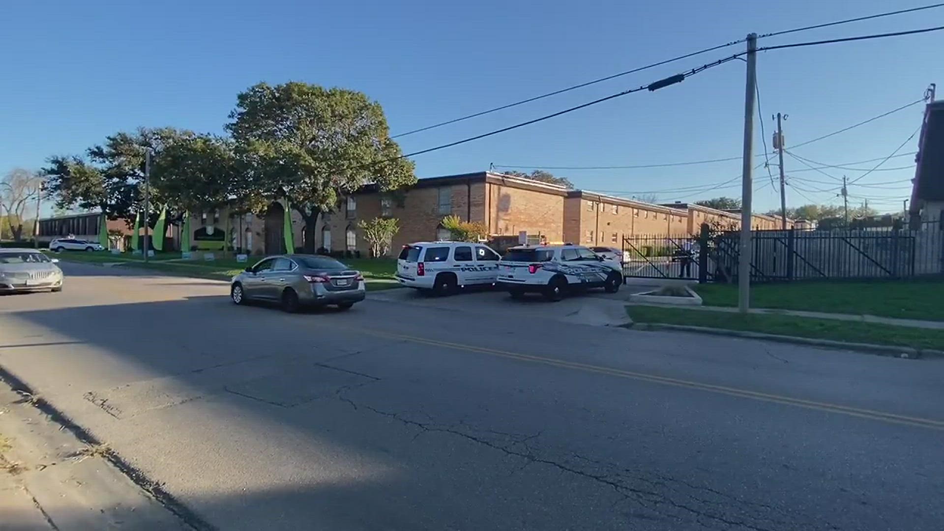 The man who was taken to the hospital after he was shot outside a Killeen apartment complex on Monday has died, according to the Killeen Police Department.
Credit: KCEN