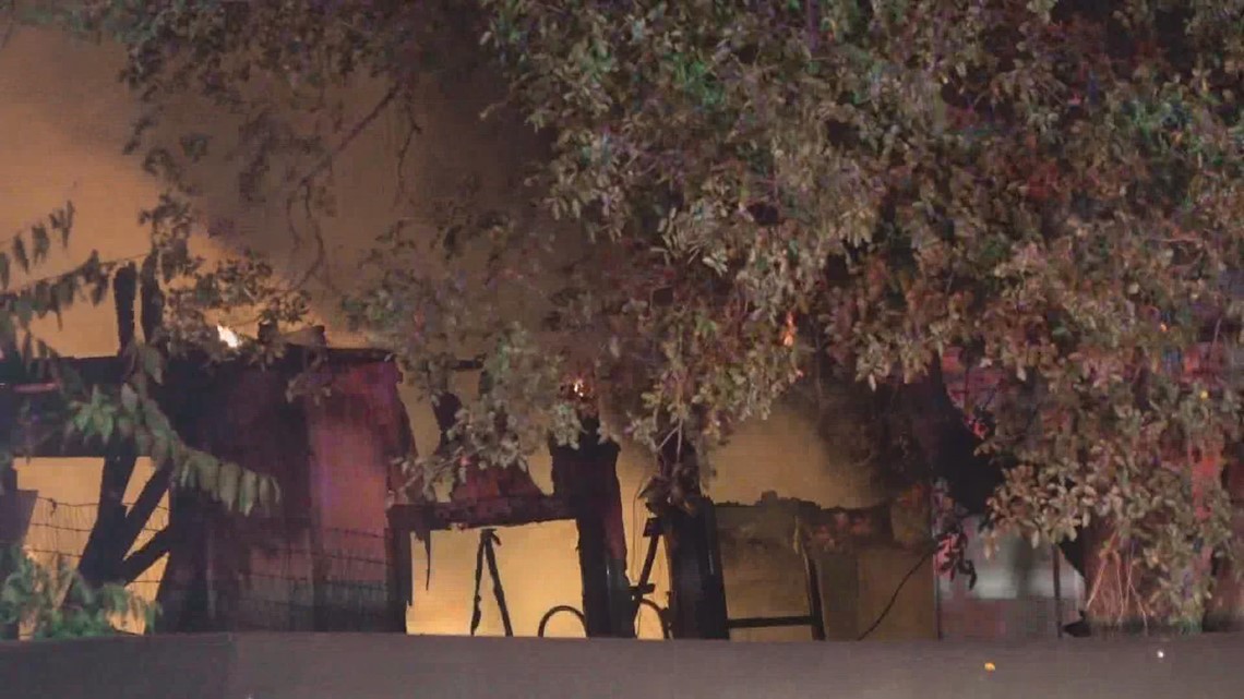 Firefighter being treated for smoke inhalation after fire burns home in Bell County