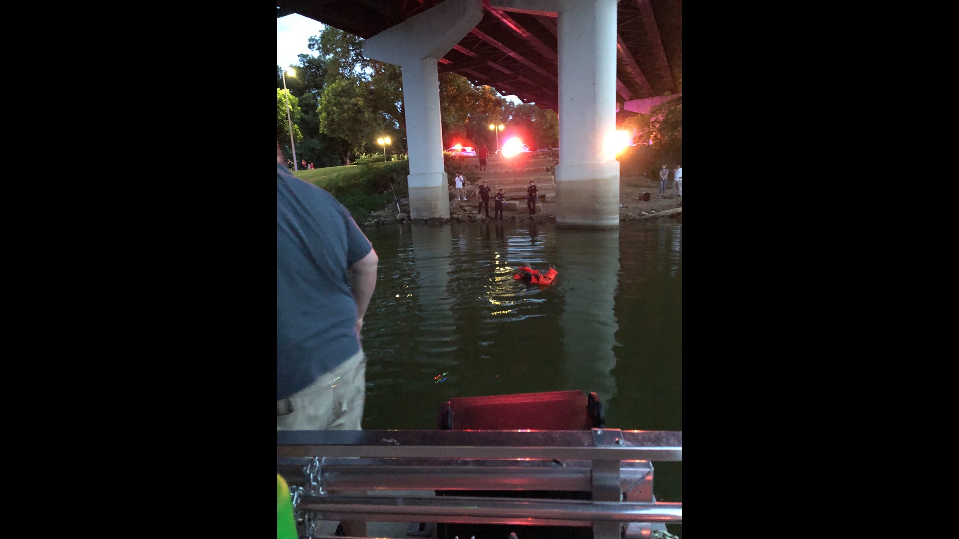 During a dinner cruise Monday night, two Waco River Safari employees sprang into action to save a woman they saw in the water.