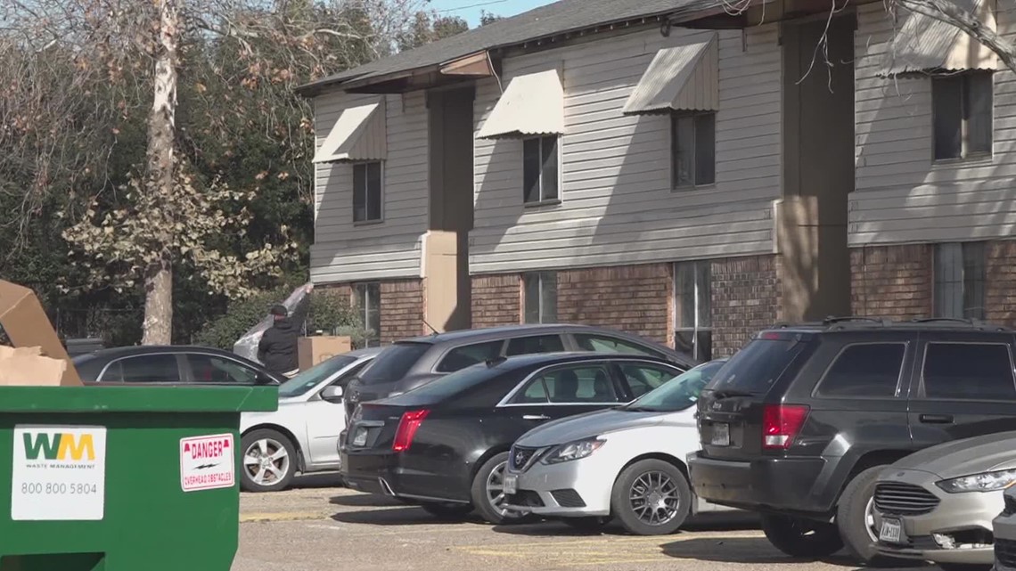 Belton apartment complex goes four days without water