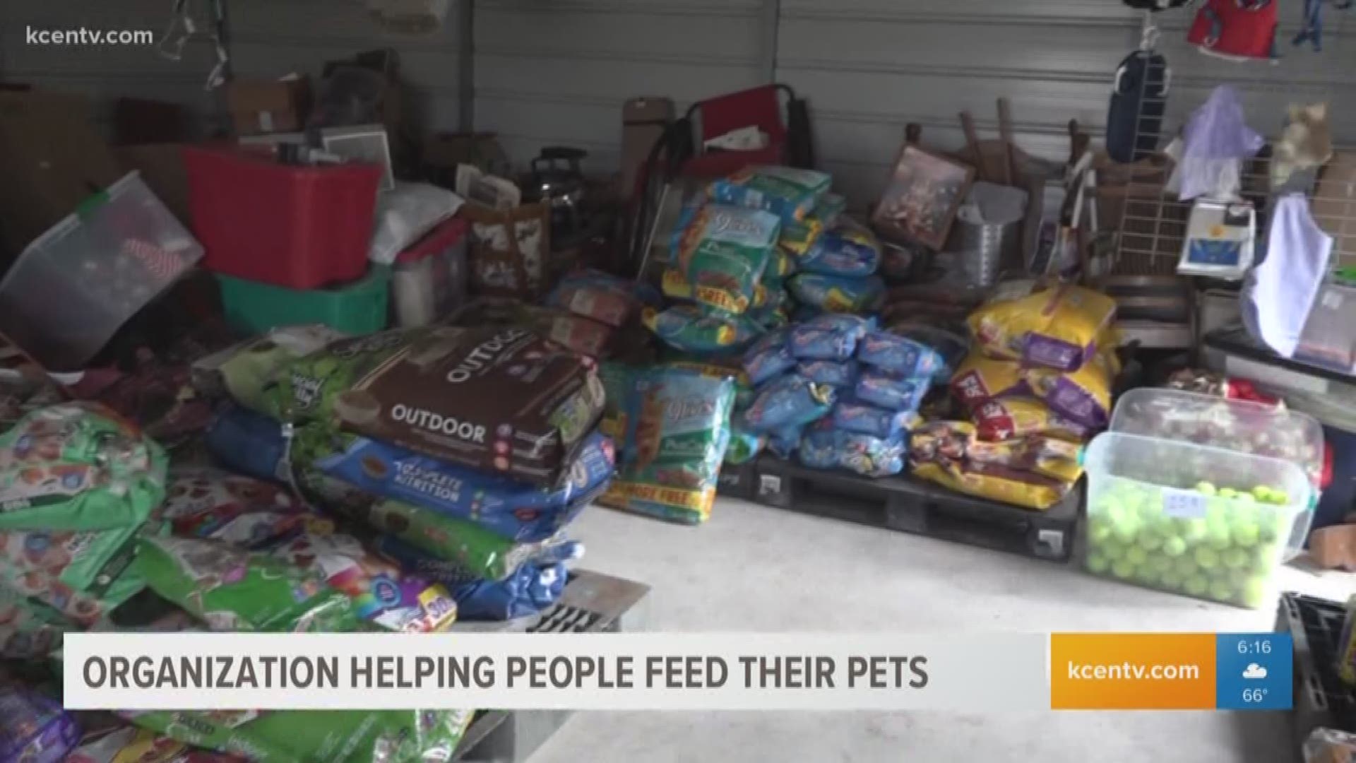 Organization helping families feed their pets.