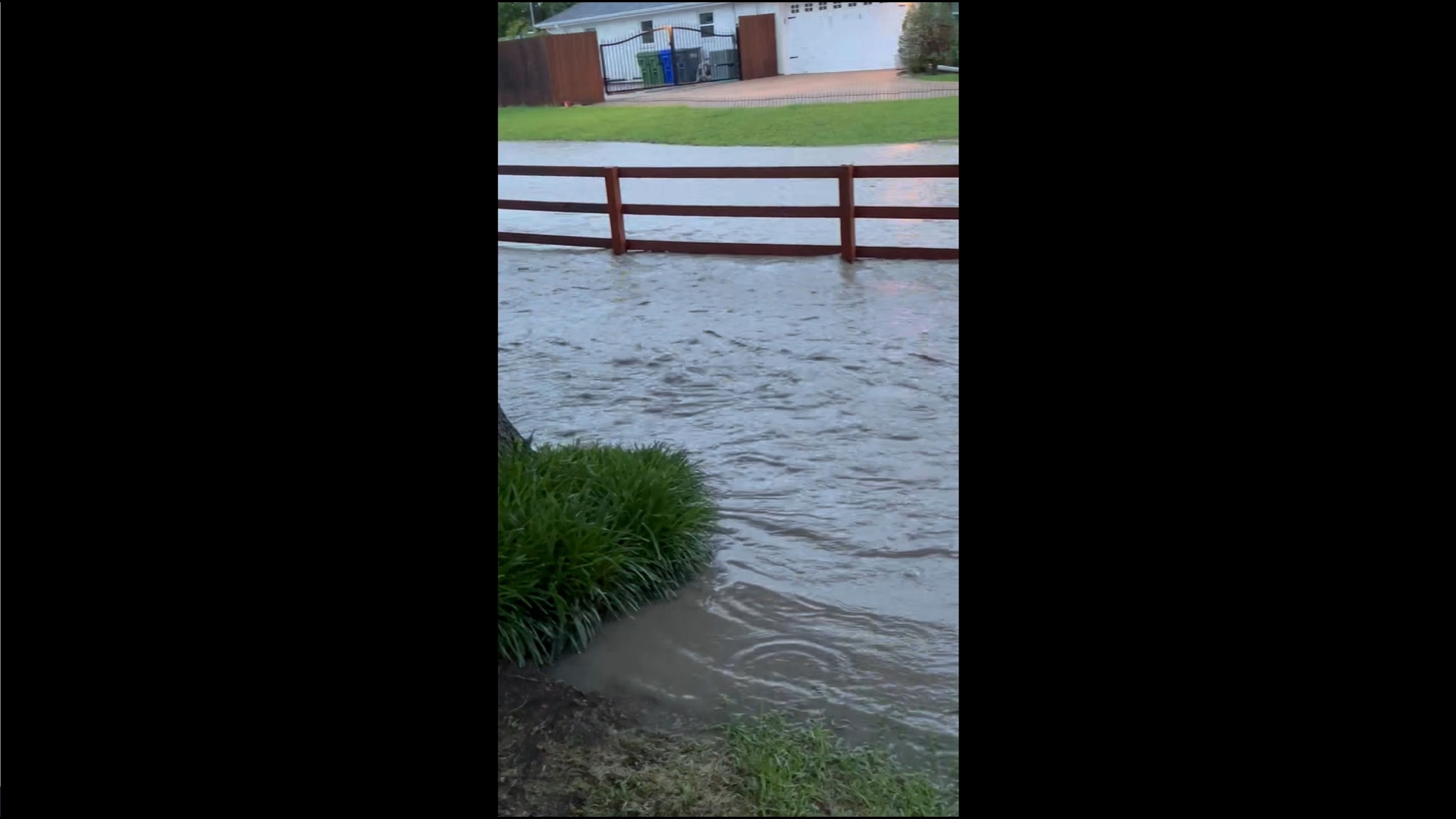 Sent by Frank Valencia & Monique DuQuette, video from neighbor Ken Kearns