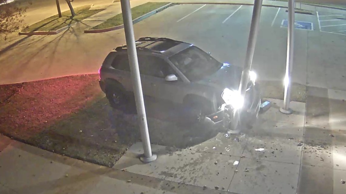 Temple, Tx News Car crashes into Central Fire Station