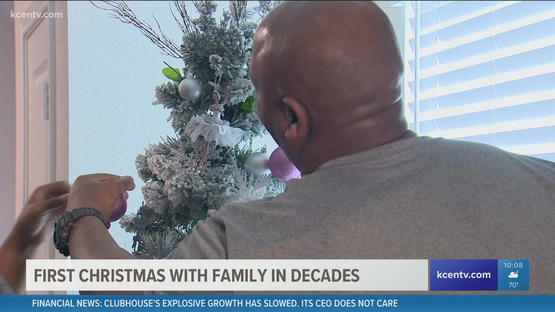 In North Texas, a convicted man on a mission to clear his name is getting to spend his first Christmas with family in decades.