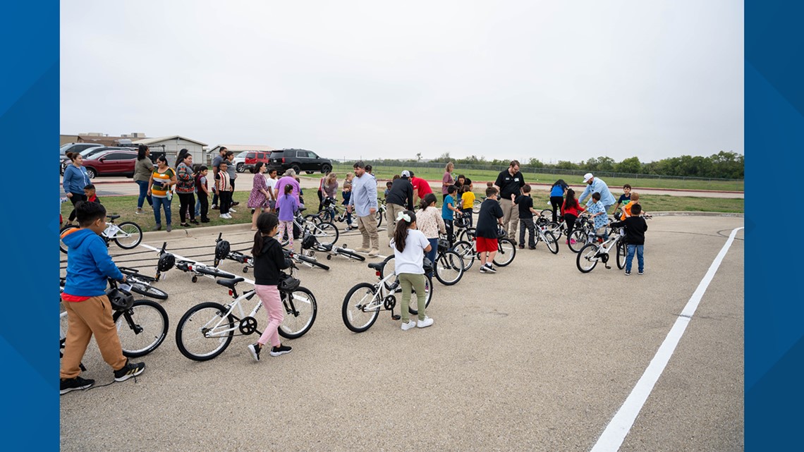 Temple, TX News | TISD students receive donated bikes - Vimarsana News