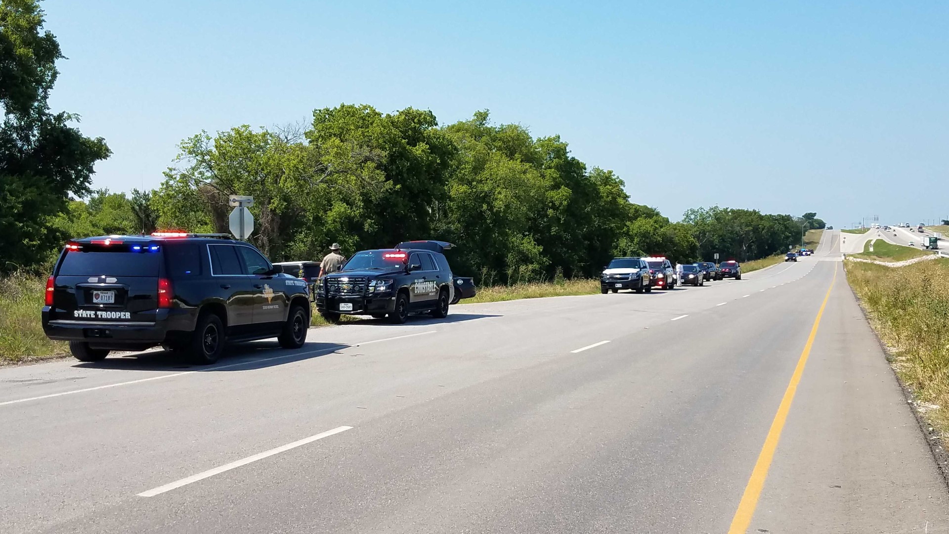 Suspects Lead Law Enforcement On Multi-county Chase | Kcentv.com