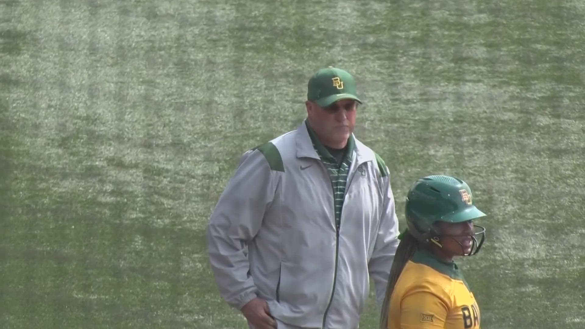 A 5-0 win in its non-conference finale gave longtime Baylor coach Glenn Moore his 1000th career win.