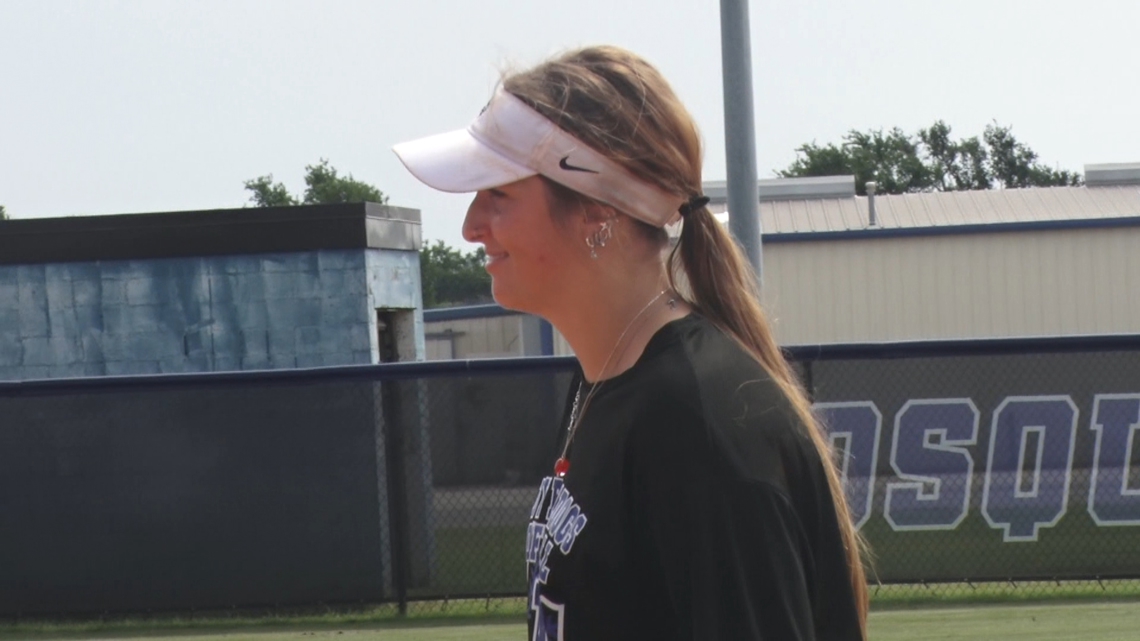 Bosqueville softball returns to state title game for first time since 2008