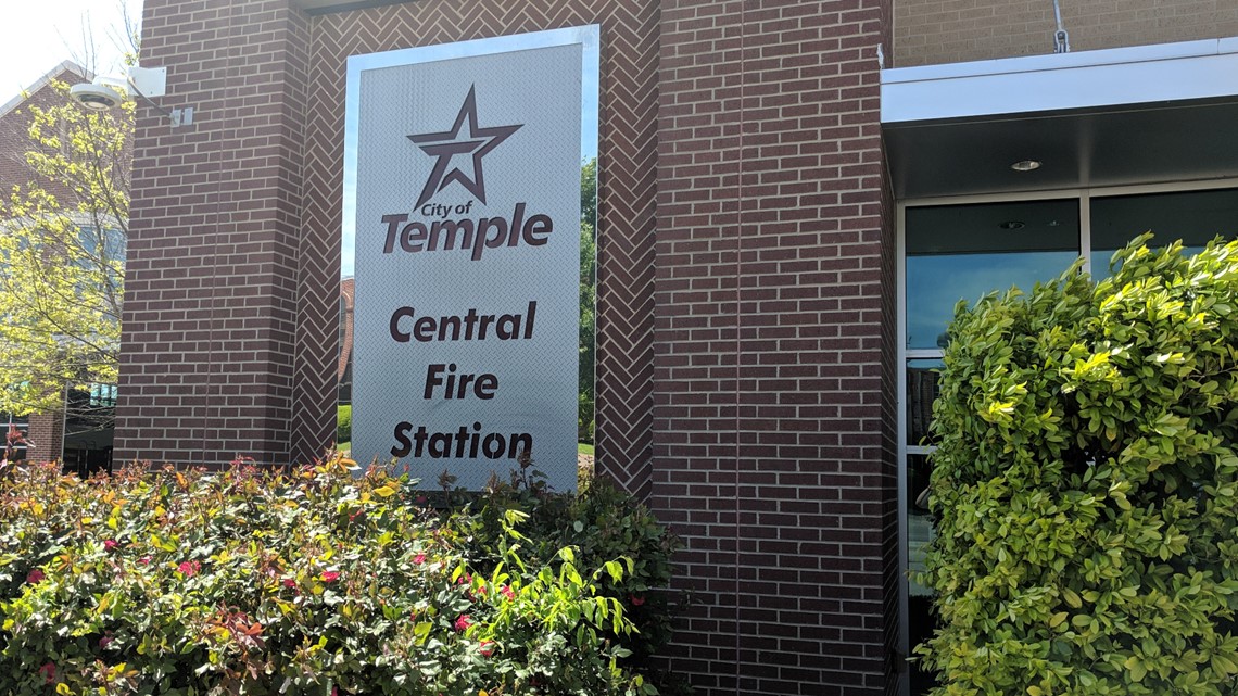 Temple resident and pet escape from house fire - Vimarsana News