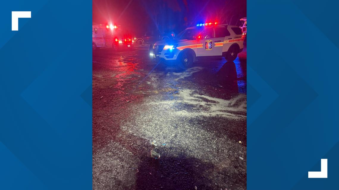 Multiple people taken to hospital after 3-vehicle crash in Bell County