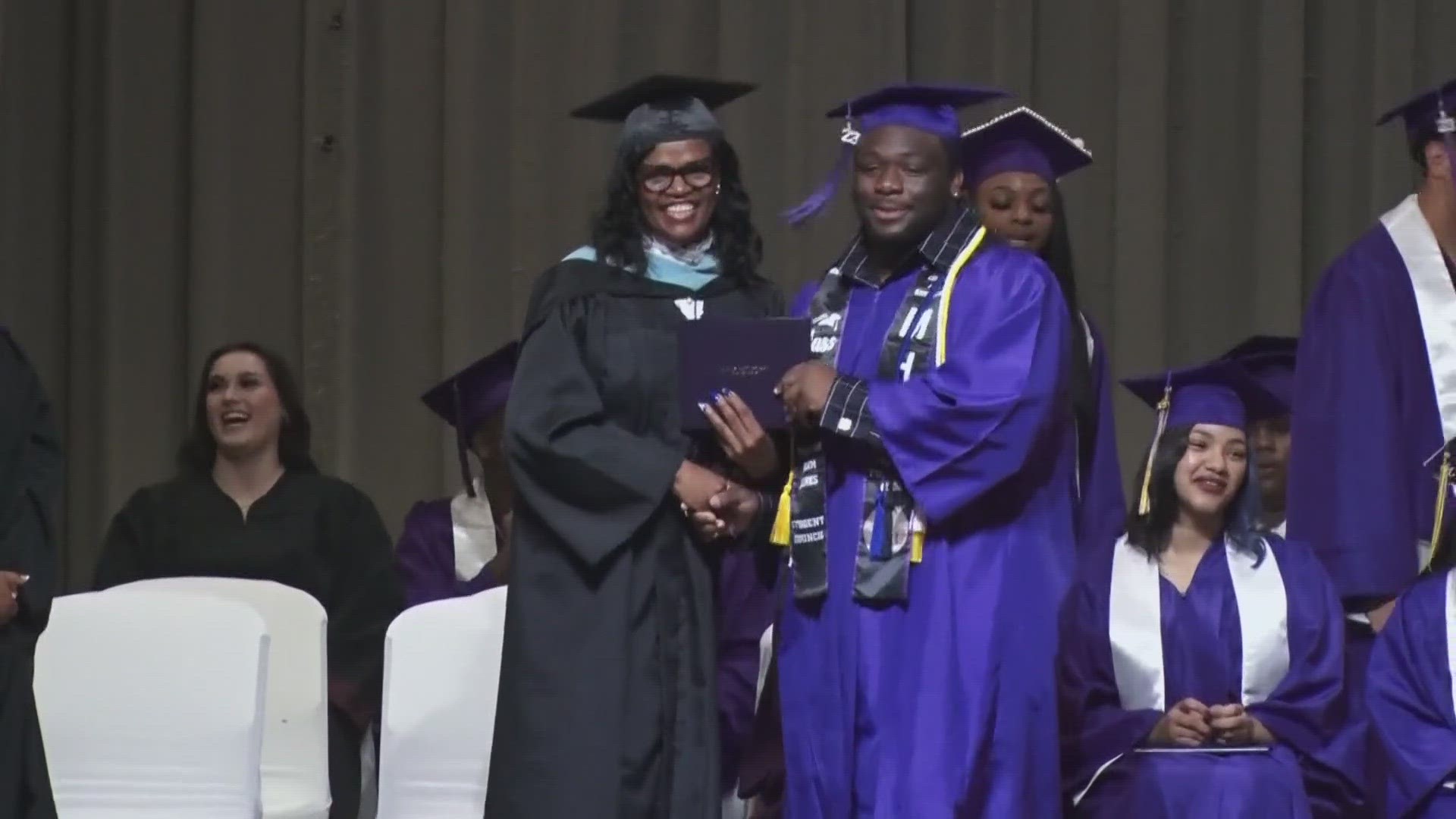 Texas News Marlin ISD seniors graduate after a month delay