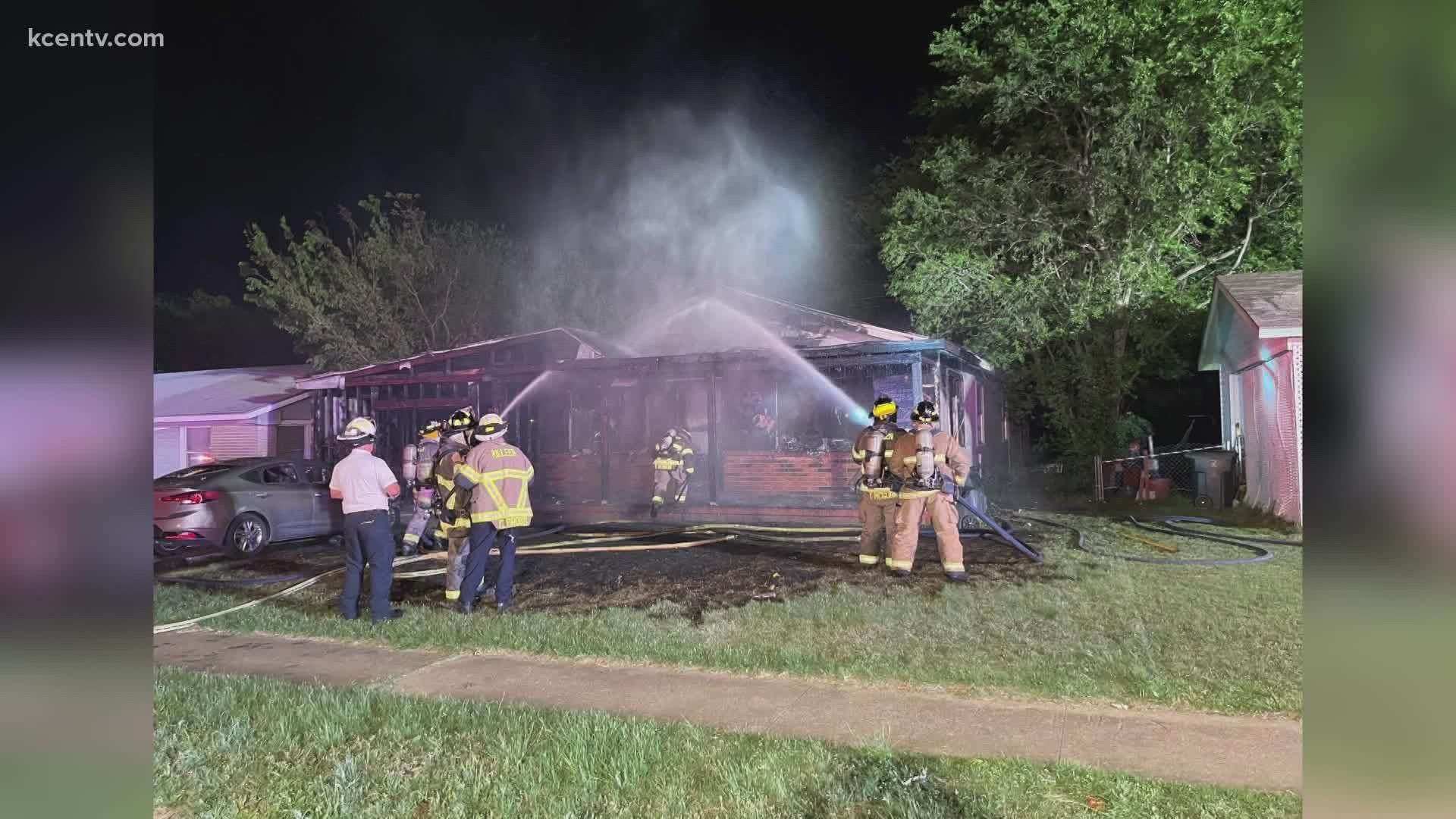 Overnight house fire in Killeen under investigation