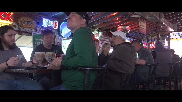 Baylor basketball fans join together to watch in Waco