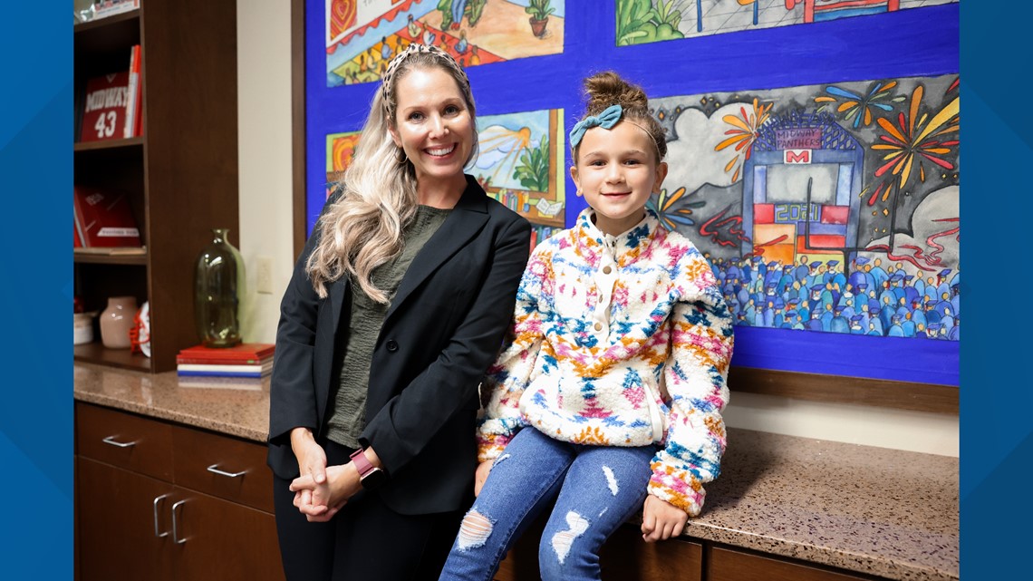 Waco, Tx News | Midway ISD employee saves student from choking - Vimarsana News