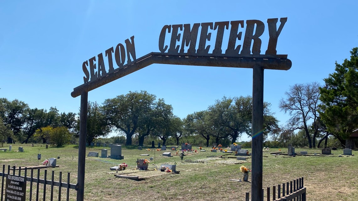 Coryell County inmate on work duty escapes custody at cemetery | kcentv.com