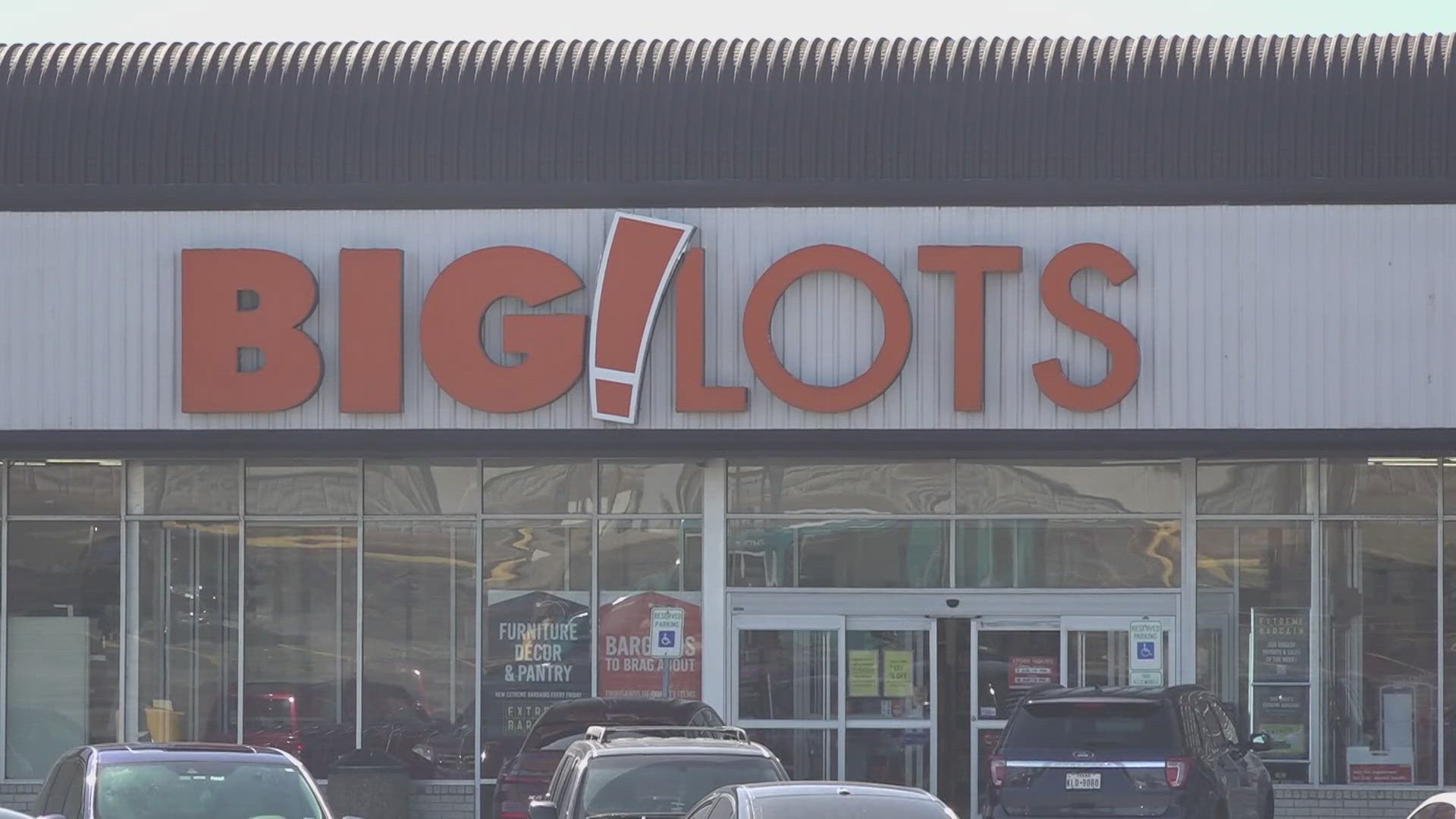 An alarm at a Temple Big Lots has been going off in the middle of the night multiple times a week for months, and people in the area have had enough.