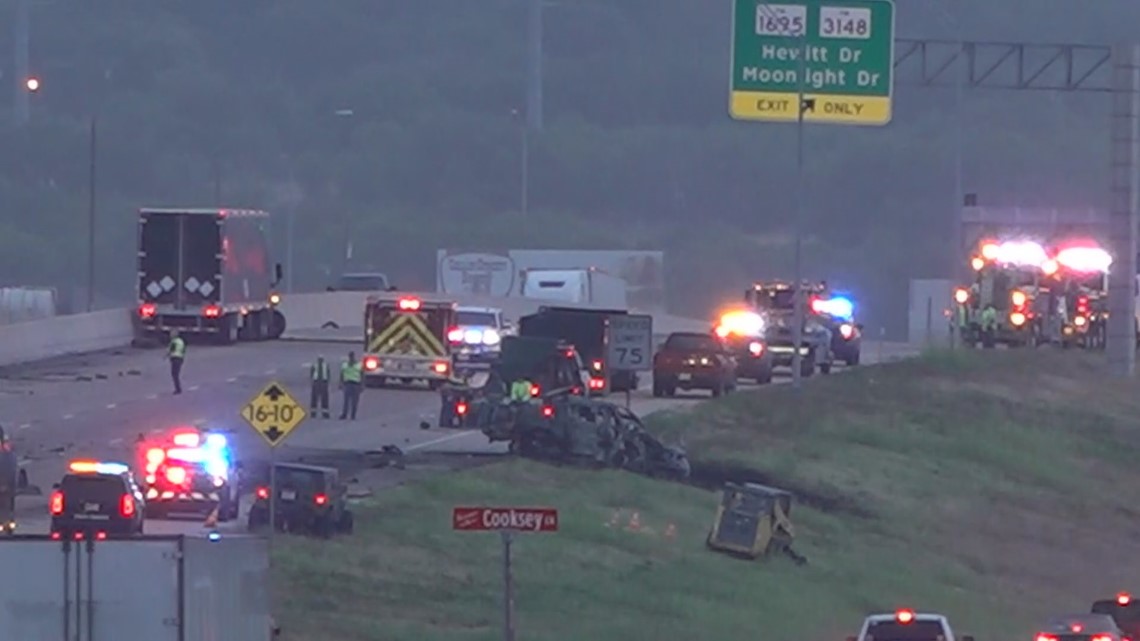 Lorena Police Department 2 Dead After 3 vehicle Crash Monday Kcentv lorena-police-department-2-dead-after-3-vehicle-crash-monday-kcentv