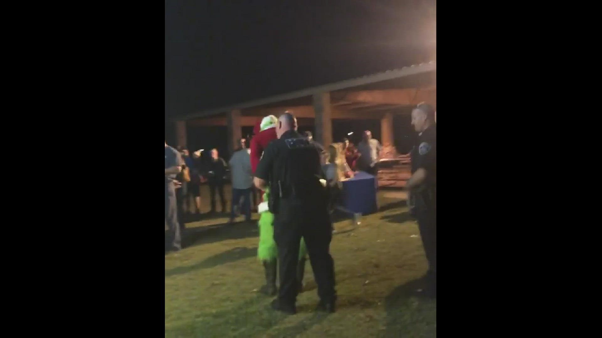Video shows the moments of the Grinch's arrest by the Hewitt Police Department.